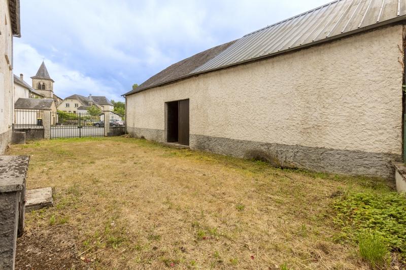 Maison ancienne - 350 m² - 11 pièces