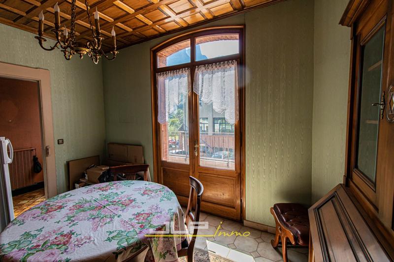 Maison - 194 m² - 8 pièces