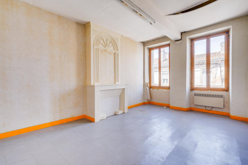 Maison - 260 m² - 11 pièces