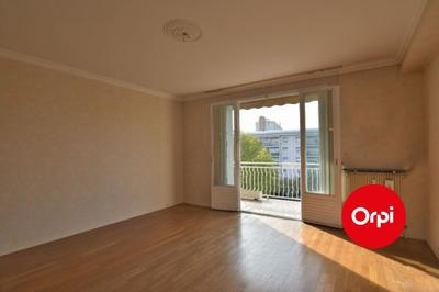 Appartement - 75 m² - 3 pièces