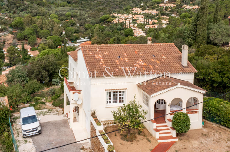 Villa - 181 m² - 7 pièces