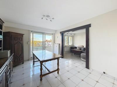 Appartement - 77 m² - 4 pièces