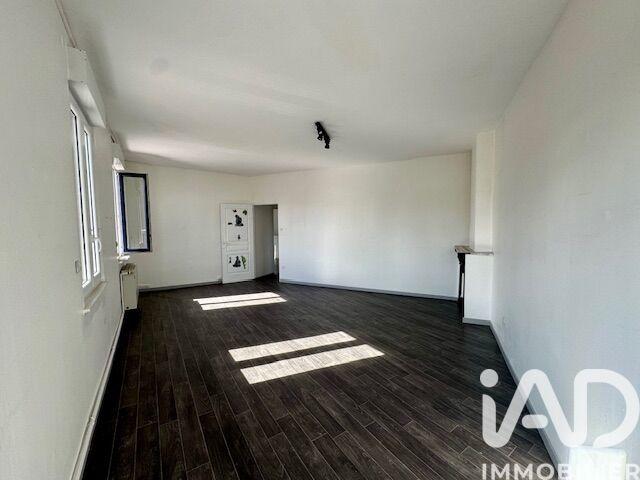 Maison - 208 m² - 6 pièces