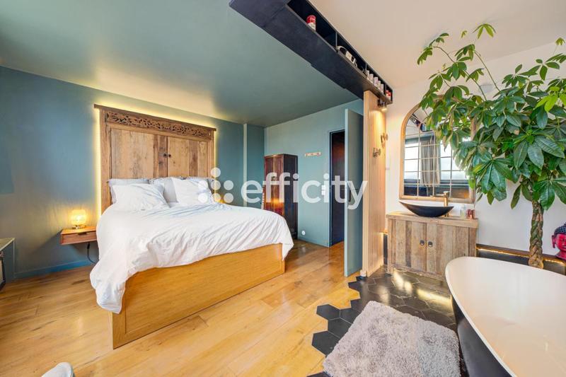 Appartement - 100 m² - 5 pièces