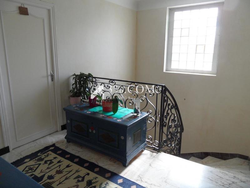 Propriété - 237 m² - 8 pièces