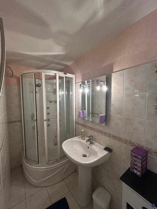 Maison - 187 m² - 6 pièces