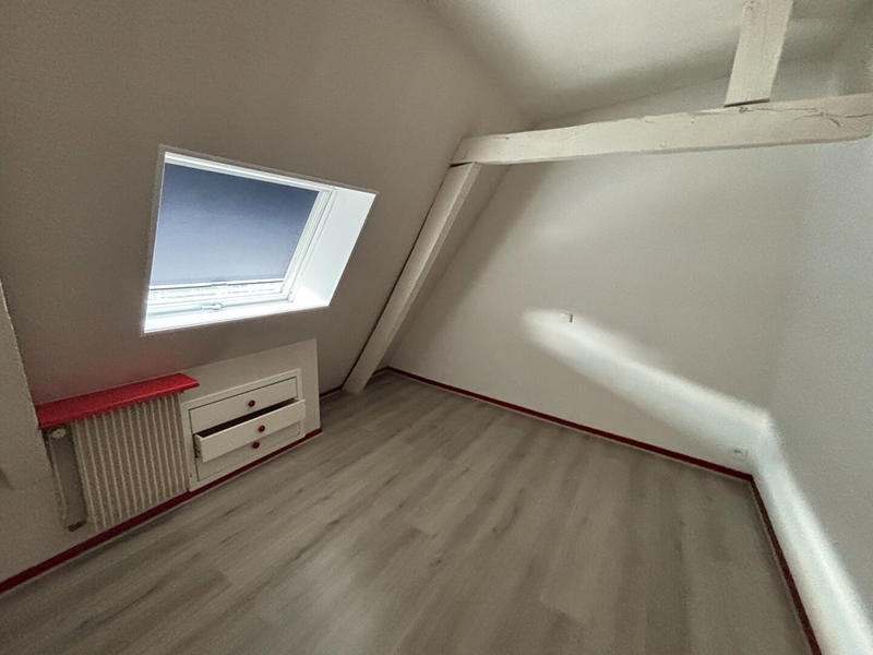 Maison - 255 m² - 9 pièces