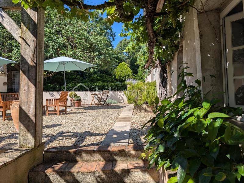 Maison de village - 296 m² - 7 pièces