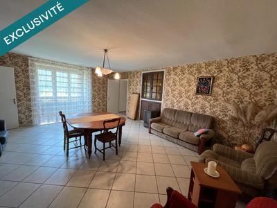 Maison - 210 m² - 8 pièces