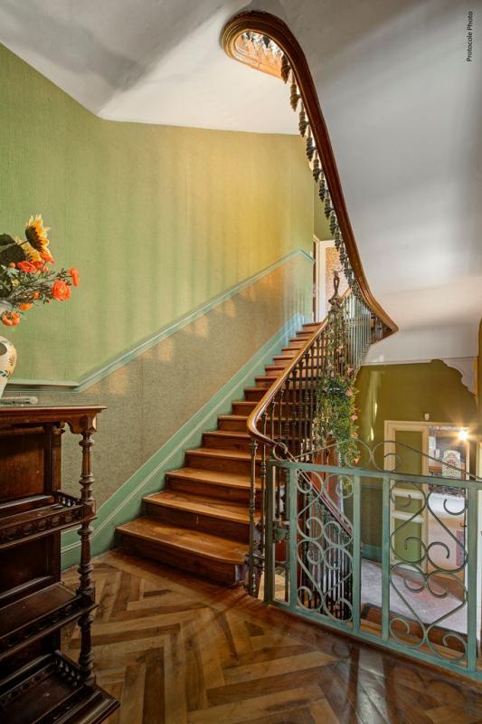 Maison de maîtres - 460 m² - 13 pièces