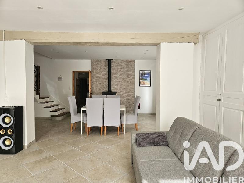 Maison - 202 m² - 7 pièces