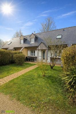 Maison - 145 m² - 9 pièces