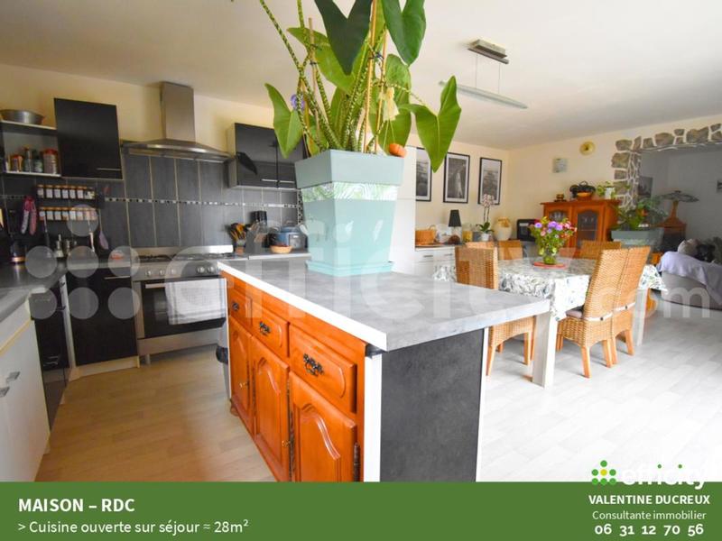 Pavillon - 142 m² - 6 pièces