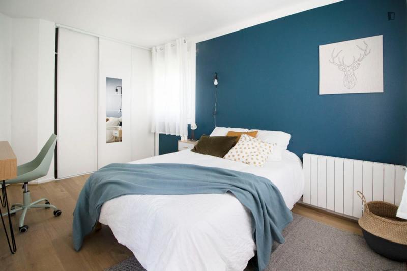 Chambre - 13 m² - 5 pièces