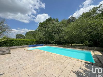 Maison - 143 m² - 5 pièces