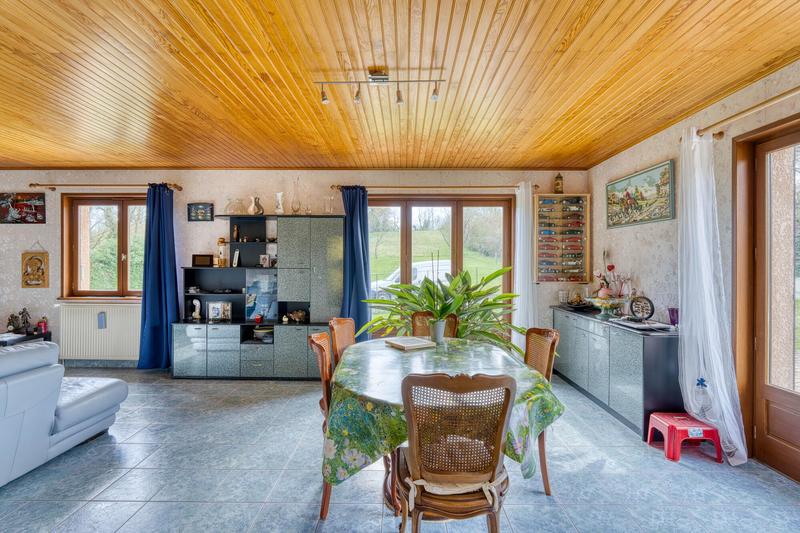 Maison traditionnelle - 109 m² - 5 pièces