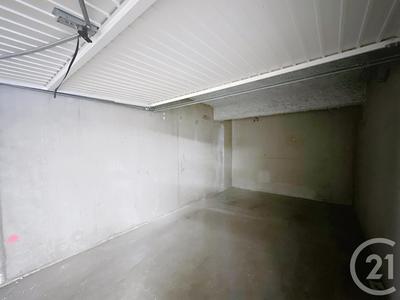 Parking / Garage - 15 m²