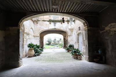 Maison chambre d'hôtes - 1 170 m²