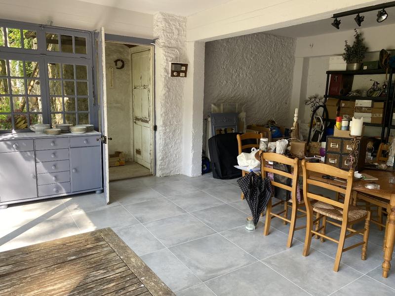 Propriété - 182 m² - 6 pièces