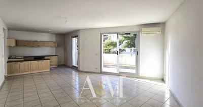 Appartement - 72 m² - 3 pièces