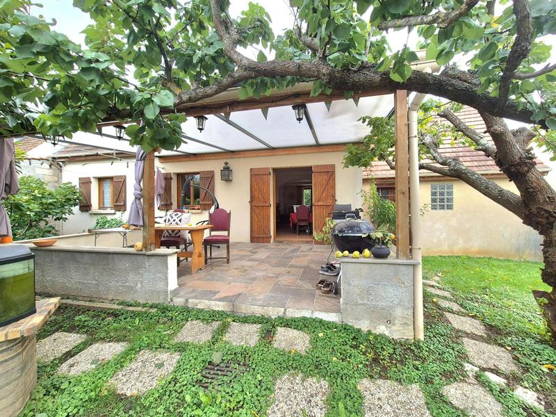 Maison - 150 m² - 9 pièces