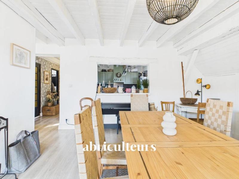 Maison ancienne - 433 m² - 16 pièces