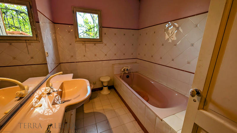 Villa - 184 m² - 6 pièces