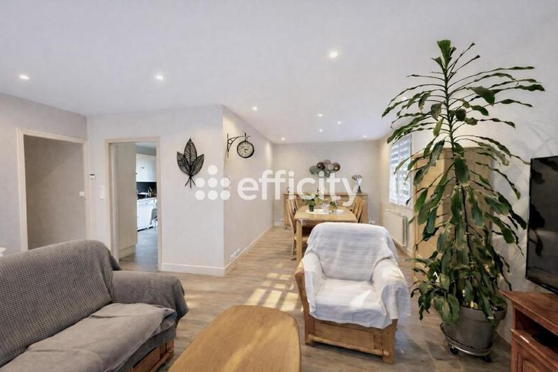 Maison - 80 m² - 4 pièces