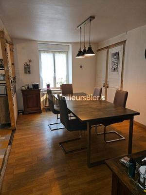 Maison de ville - 200 m² - 6 pièces