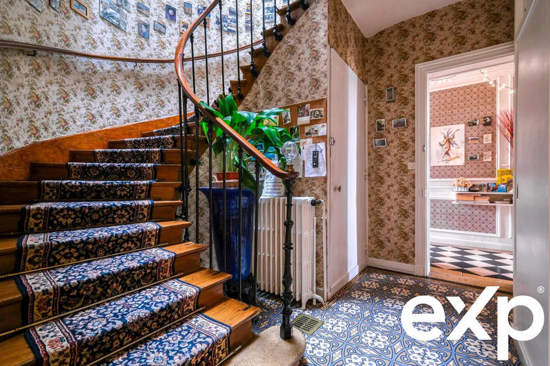 Maison - 500 m² - 14 pièces