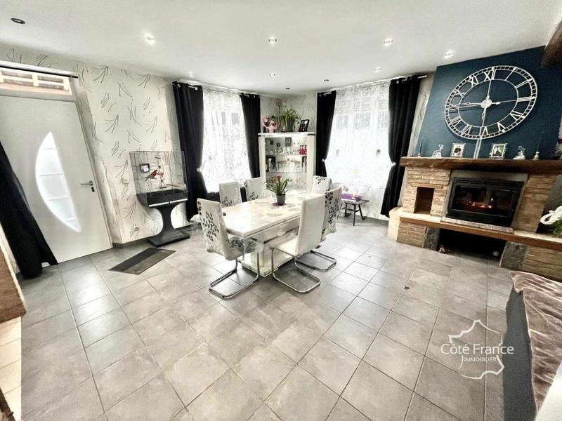 Maison - 140 m² - 7 pièces