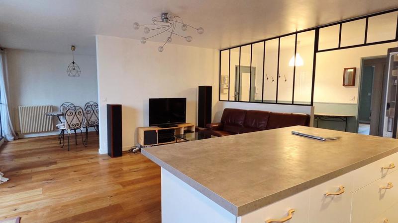 Appartement - 79 m² - 3 pièces