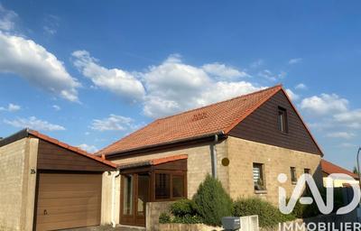 Maison - 95 m² - 5 pièces