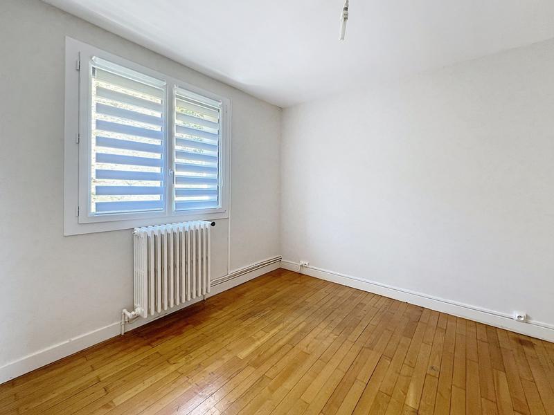 Maison - 97 m² - 6 pièces