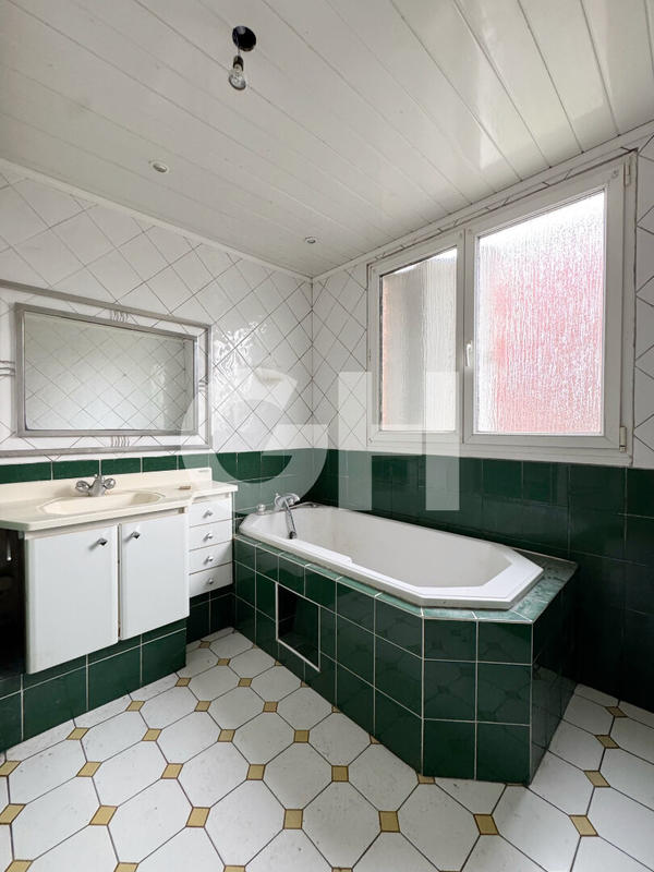 Appartement - 81 m² - 3 pièces