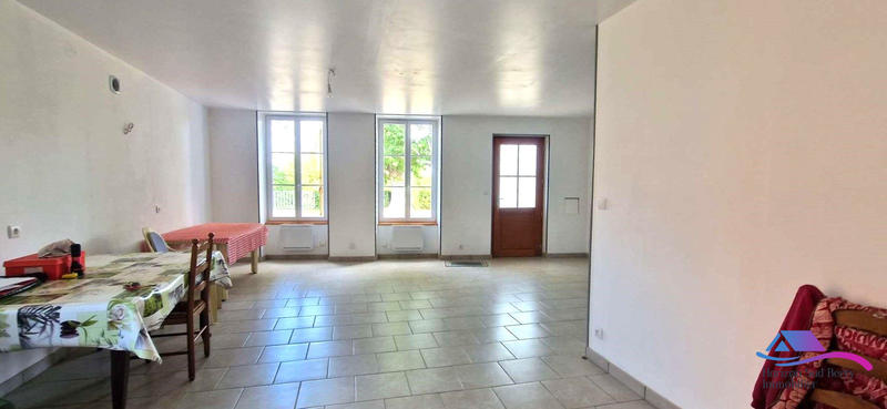 Maison - 140 m² - 5 pièces