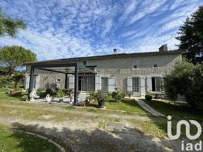 Maison - 185 m² - 5 pièces
