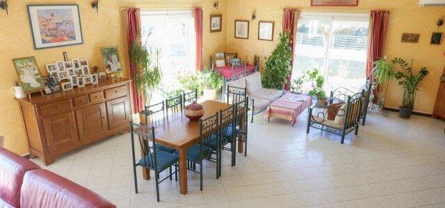 Villa - 189 m² - 6 pièces