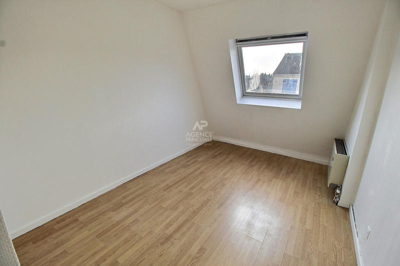 Maison - 94 m² - 6 pièces