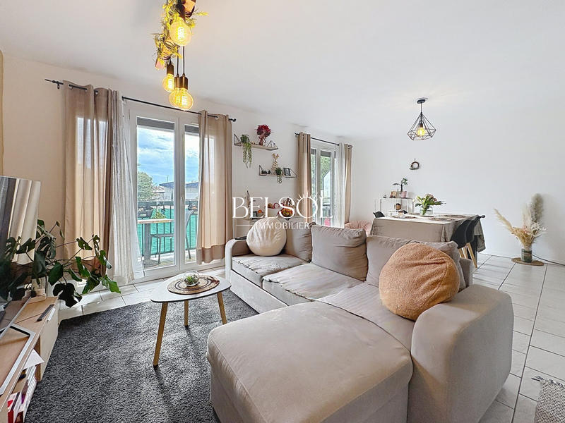 Appartement - 82 m² - 3 pièces