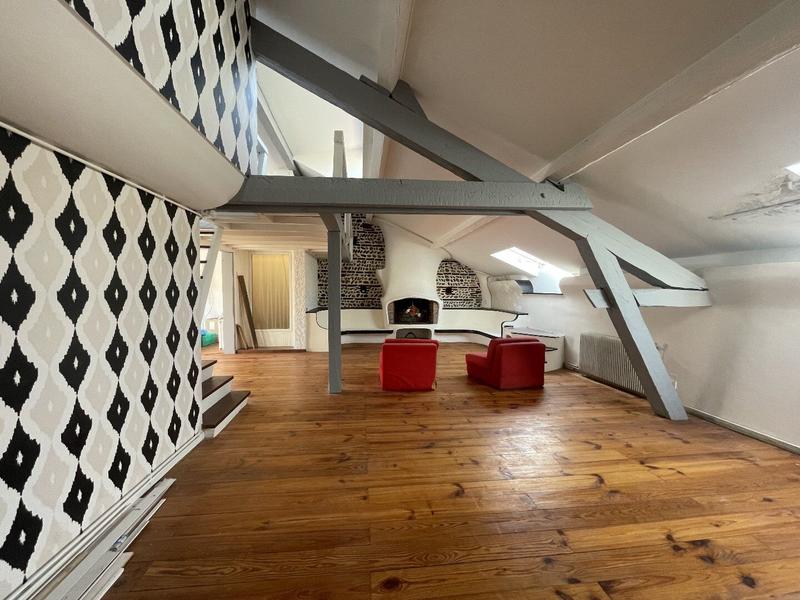 Appartement - 76 m² - 2 pièces