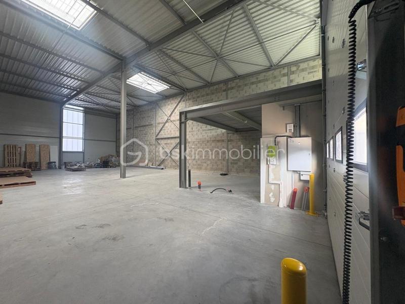 Local d'activité / Entrepôt - 344 m² - 1 pièce