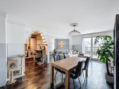 Appartement - 73 m² - 4 pièces