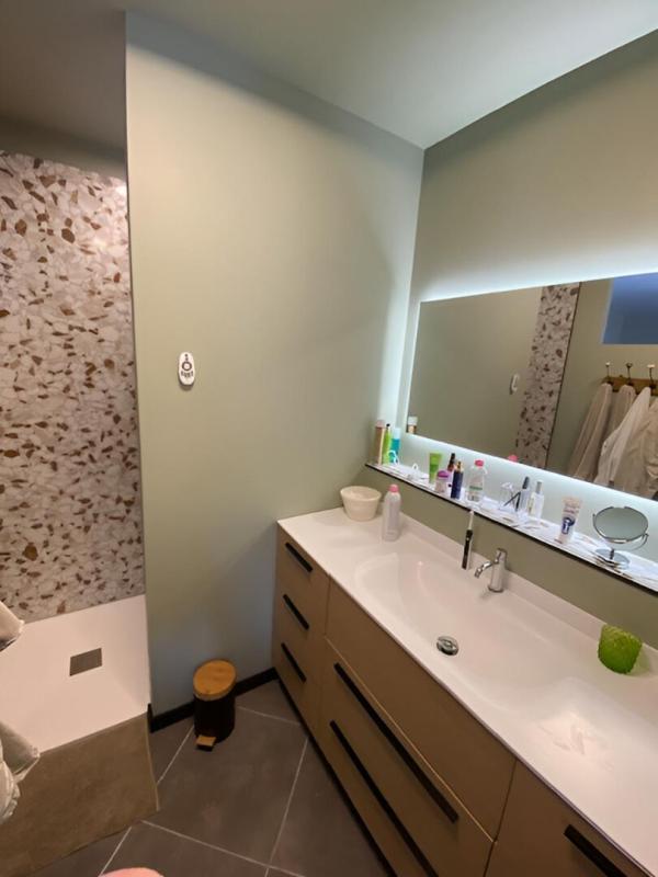 Villa - 202 m² - 7 pièces