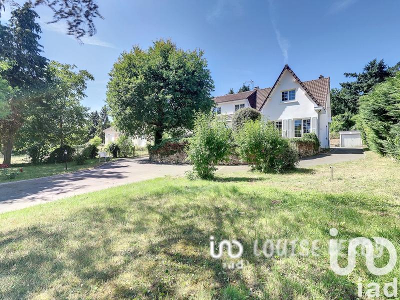 Maison - 200 m² - 8 pièces