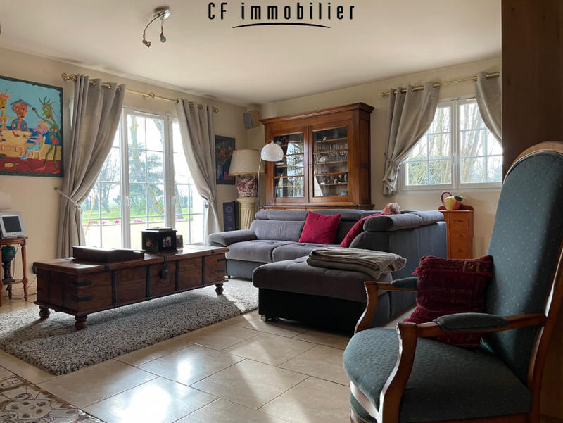 Maison - 210 m² - 7 pièces