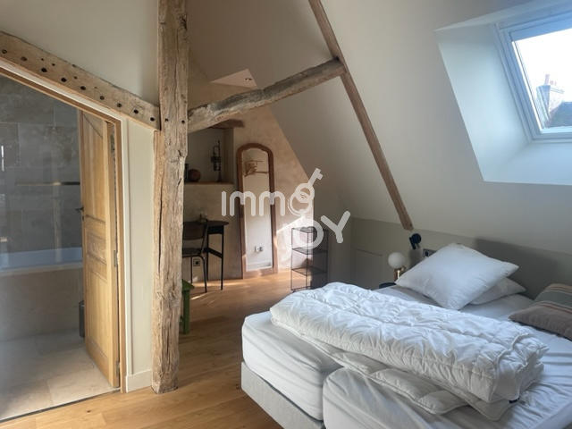 Propriété - 250 m² - 9 pièces