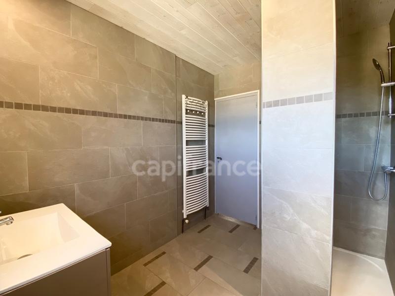 Villa - 224 m² - 8 pièces