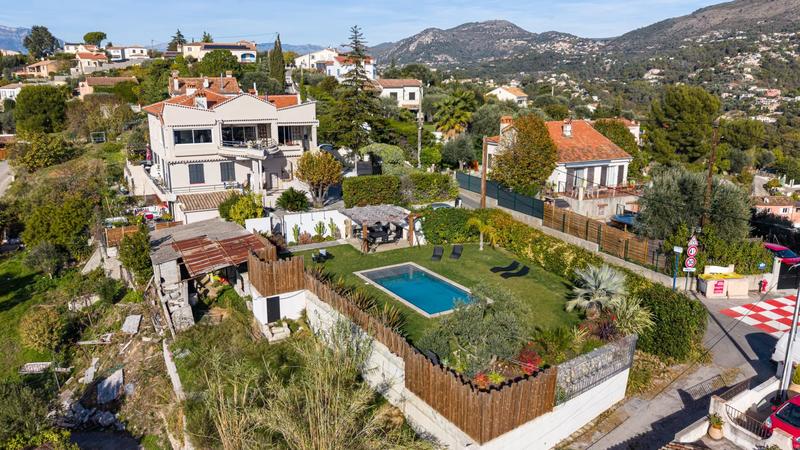 Maison - 142 m² - 5 pièces