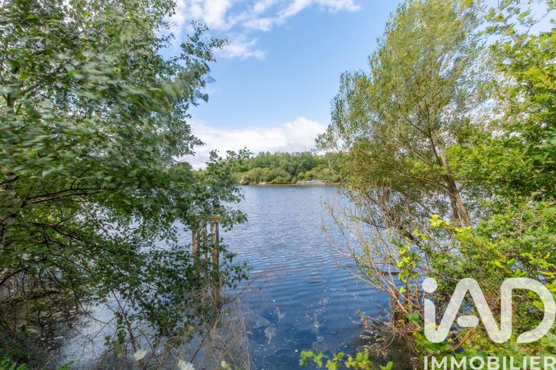 Maison - 177 m² - 7 pièces